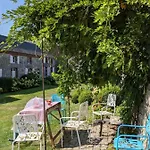 Bed & Breakfast La Grange De 3*