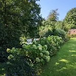 La Grange De Bed & Breakfast 3*