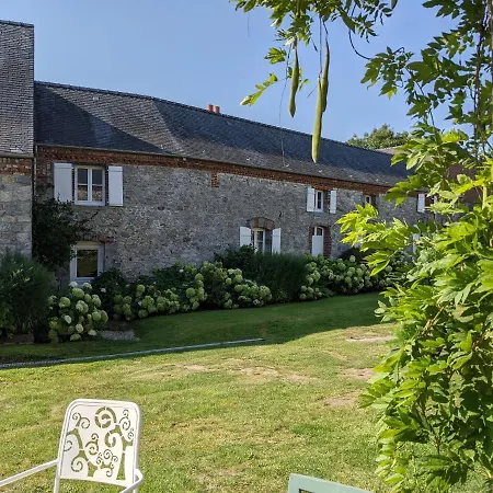 לינה וארוחת בוקר La Grange De