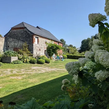 La Grange De Bed & Breakfast Dourlers
